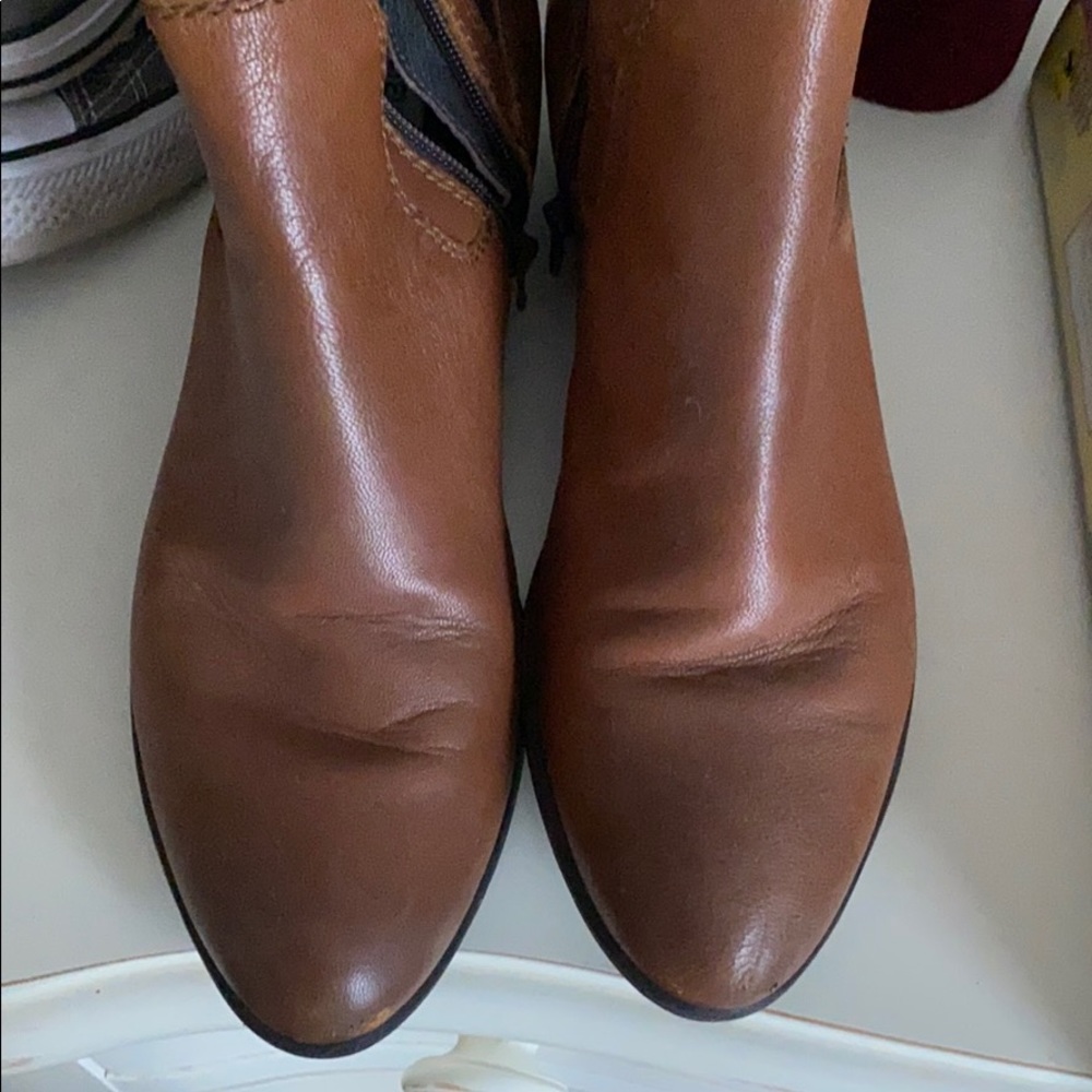 Steve Madden brown leather booties